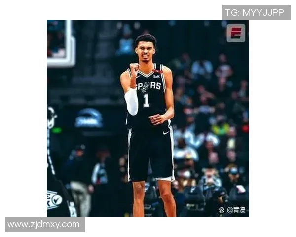 骑士险胜马刺莫布利贡献25分12篮板巴恩斯23分遗憾失绝杀机会